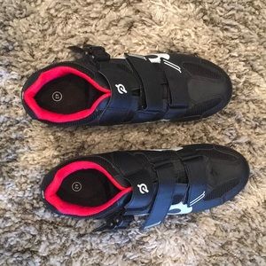 Peloton cycling shoes size 42